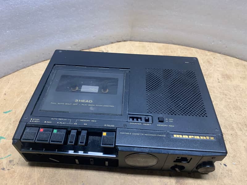 MARANTZ PMD221 PORTABLE MONO CASSETTE RECORDER- MAKE OFFER! image 1