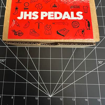 JHS Tidewater Tremolo V2 2020 - Present - Blue image 12