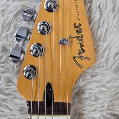 Fender Player II Modified Stratocaster®, Rosewood Fingerboard, Electric Blue image 9