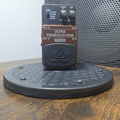 Behringer TP300 Ultra Tremolo/Pan | Reverb