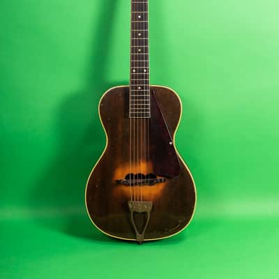 1933 Vivi-Tone Acoustic Guitar - Sunburst image 2