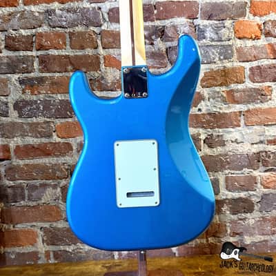 Fender Standard MIM Stratocaster Electric Guitar w/ HSC (2010s - Lake Placid Blue) image 9