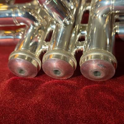 Bach 180S43 Stradivarius Professional Model Bb Trumpet Silver-Plated w/ Original Carrying Case, Mouthpieces & Mute image 9
