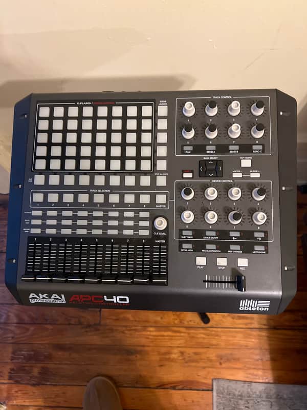 Akai APC40 2010s - Black image 1
