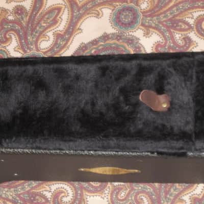 lightly handled (late 90s-early 00s) Taylor Grand Concert Deluxe Brown Hardshell Case (5200-54 but reg black lining) textured dark brown vinyl over 3-ply wooden structure, Foam padding covered w/ reg black plush  lining, brass plated HW, leather handle image 10
