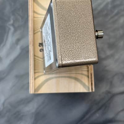 EarthQuaker Devices Hoof Hybrid Fuzz 20th Anniversary Edition 2024 - Platinum Vein / Black image 6