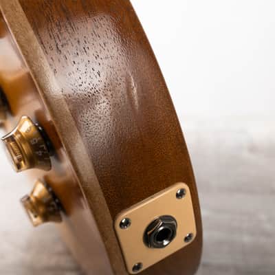 Gibson Les Paul Tribute Satin, Satin Honeyburst | Demo image 12