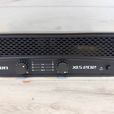 Crown XLS 202 2-Channel Professional Power Amplifier 2U Rackmount – 400W Bridged 2000's image 3