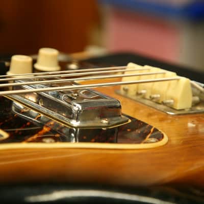Maxitone 4-String Vintage Bass Made in Japan Pre-Ibanez Twin Pickup Early 1960s - Sunburst image 15