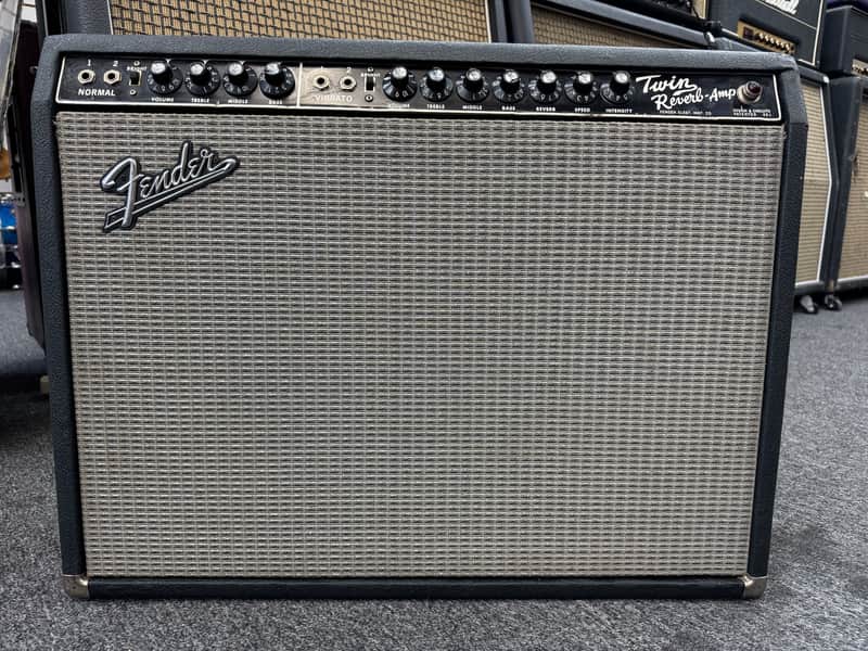 Fender Twin Reverb 2-Channel 85-Watt 2x12" Guitar Combo