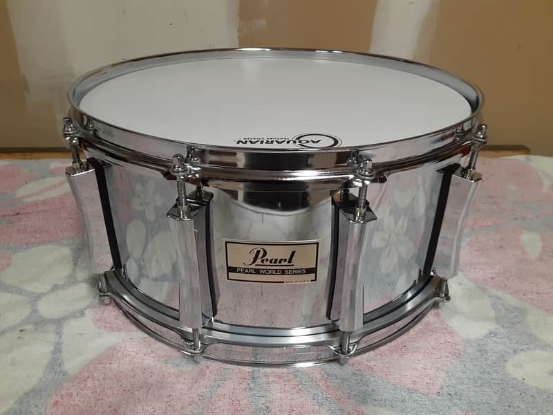 Pearl 14x6.5" World Series mirror chrome steel snare drum image 1