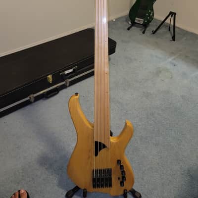 Wilcox lightwave classica c5 fretless 2000's natural image 1