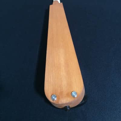leigh -  pochette violin. image 3