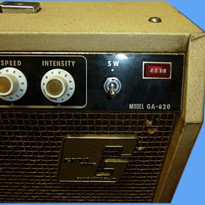 Guyatone GA-620 1960's Rare Blonde Sparkle Tolex, no speaker, completely serviced and functional image 3