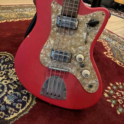 Egmond Typhoon Bassguitar 1950-1960 - red vinyl image 2