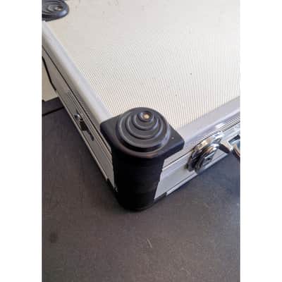 Unbranded Metal Case - Carry Handle – Tool Case - Good image 8