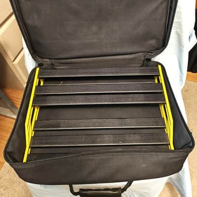 NuX Bumblebee Large Pedalboard w/ Bag 2020 - yellow image 8