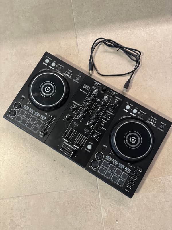 Pioneer DDJ-400 2-channel DJ controller for rekordbox (black) image 1