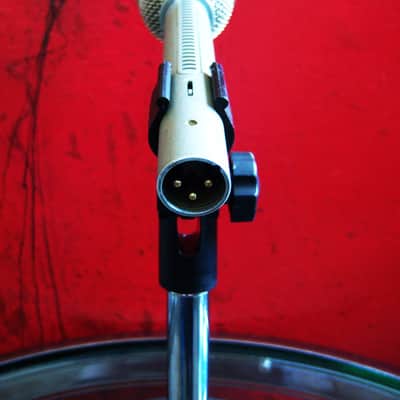 Vintage 1987 Electro-Voice RE11 Supercardioid Dynamic Microphone Low Z w mic clip RE10 RE15 RE16 RE18 image 7