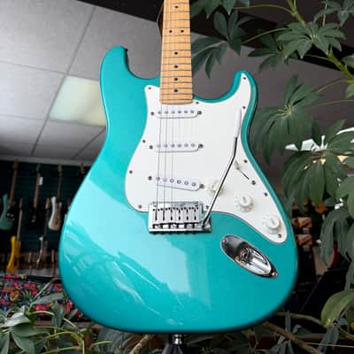Fender 40th Anniversary American Standard Stratocaster with Maple Fretboard 1994 - Caribbean Mist image 4