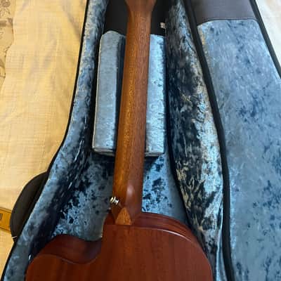 Martin Junior Series 000C JR-E Electro Acoustic Guitar – Immaculate Condition image 8