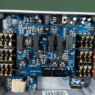 Electro-Harmonix Deluxe Memory Man Tap Tempo with Panasonic MN3005 Chip 2010s - Blue image 9