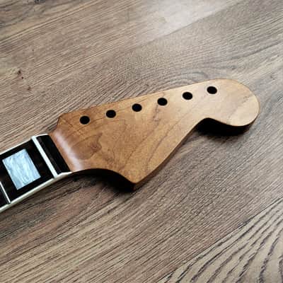 Jazzmaster Compatible Rosewood and Roasted Maple Guitar Neck Nitro Satin 21 Fret Jumbo with Pearl Inlays image 16