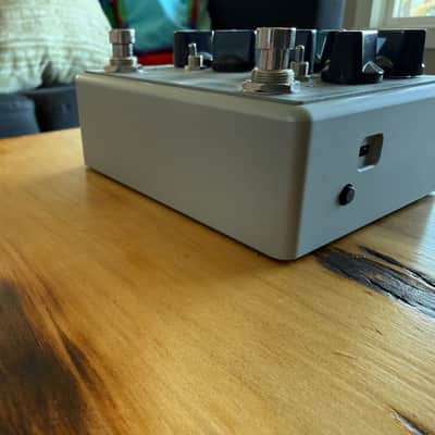 Darkglass Electronics Vintage Ultra V2 2018 - Silver image 3
