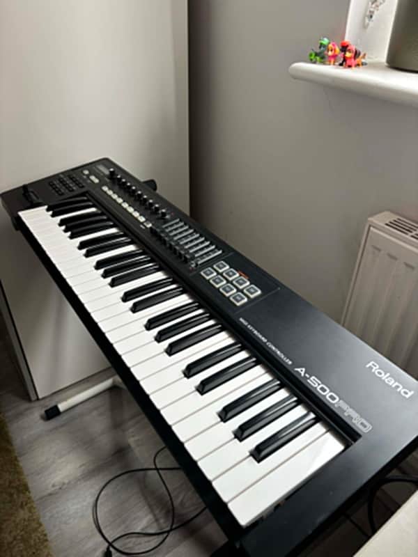 Roland A-500PRO 49-Key MIDI Keyboard Controller