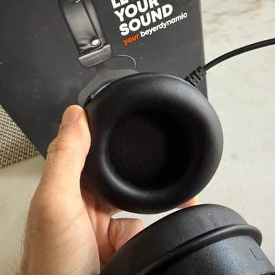 Non functioning Beyerdynamic DT 770 Pro 80 OHM 2022-2024 - Black image 5