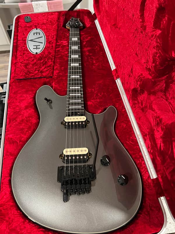 EVH Wolfgang USA 2021 Silver image 1