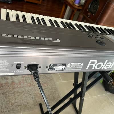 Used Roland Fantom FA-76 76 Key Keyboard Roland