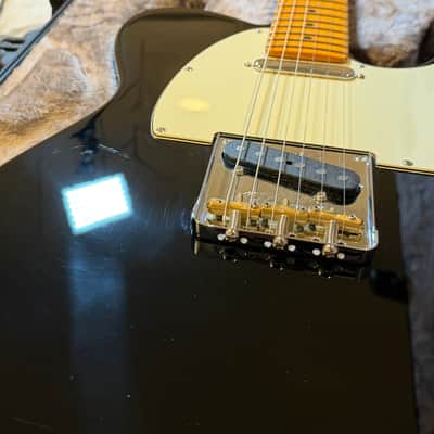 Fender American Professional II Telecaster with Maple Fretboard 2025 - Black image 10