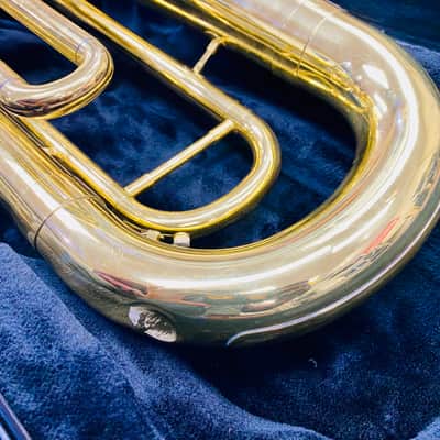 Yamaha YEP201 Bb Baritone Euphonium 3-Valve Piston Front Action W/Case | EXCELLENT CONDITION image 11