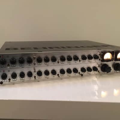 Behringer Tube Ultra-Q T1951 Vintage Series Stereo 4-Band Equalizer / Notch Filter