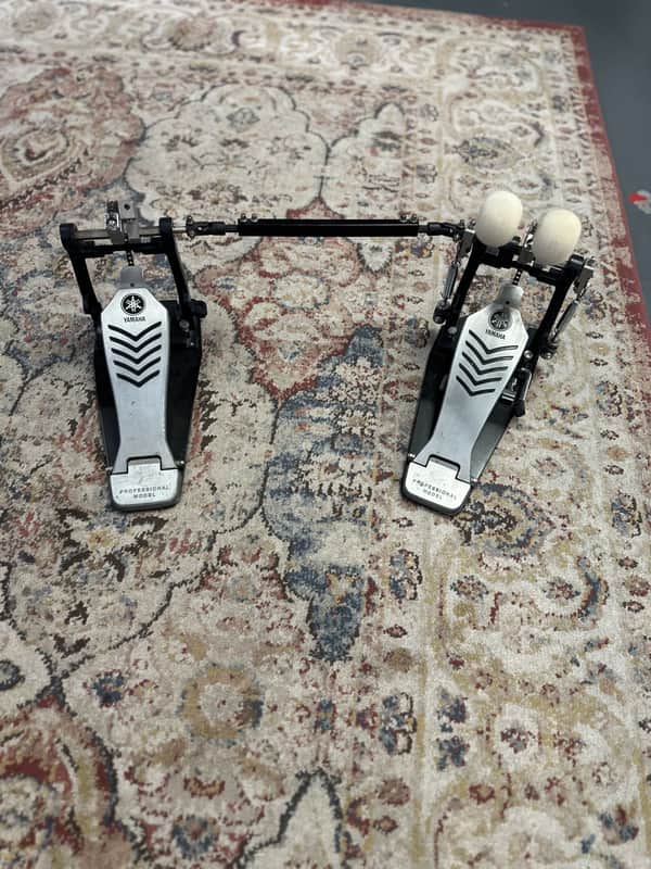 YAMAHA DFP-8215-DALU-1 FLYING DRAGON SINGLE CHAIN DOUBLE PEDAL WITH FIRTH VKB1 BEATERS - USED image 1