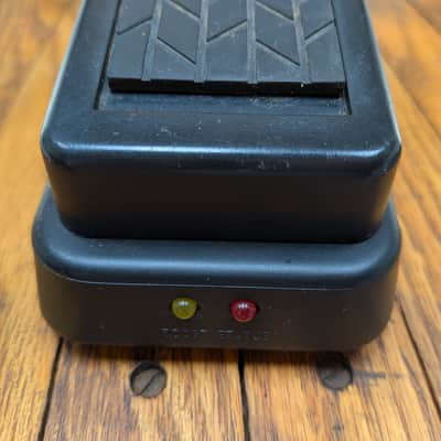 Behringer HB01 Hell Babe Wah Pedal 2010s - Black image 3
