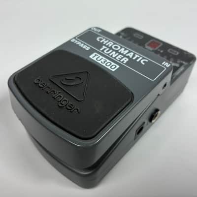 Behringer TU300 Chromatic Tuner - Excellent Condition with Box and Documents image 4