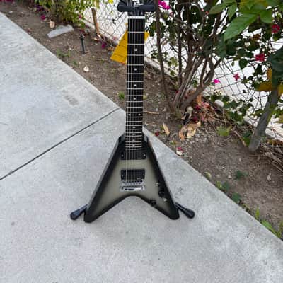 Gibson Guitar Of The Week #40 '84 Flying V Reissue 2007 - Silverburst image 1