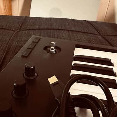 Native Instruments Komplete Kontrol M32 2019 - Black image 3