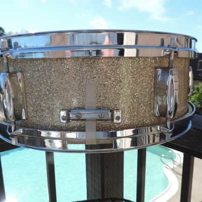Vintage MIJ Tempro by Pearl 14 Inch Snare Drum 6 Lug 1960's Gold Sparkle image 4
