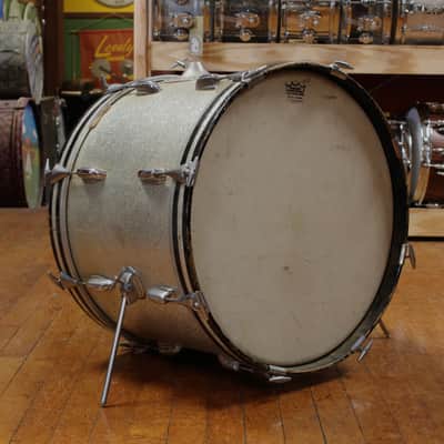1970s Slingerland Gene Krupa Deluxe Outfit in Sparkling Silver Pearl 14x20 9x13 16x16 image 2