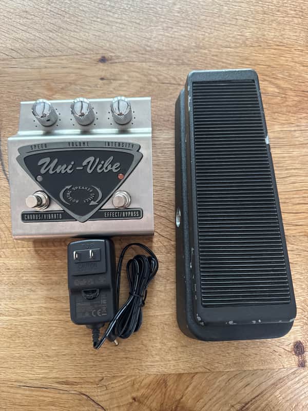 ギター Uni Vibe Stereo Chorus / Jim Dunlop Dunlop UV-1 Uni-Vibe Stereo Chorus & Vibrato Effects Pedal Univibe
