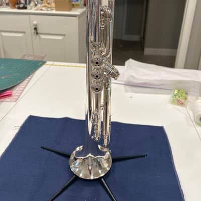 Benge Los Angeles B flat (Bb) Silver Plated Model 3X with standard 3 bell image 3