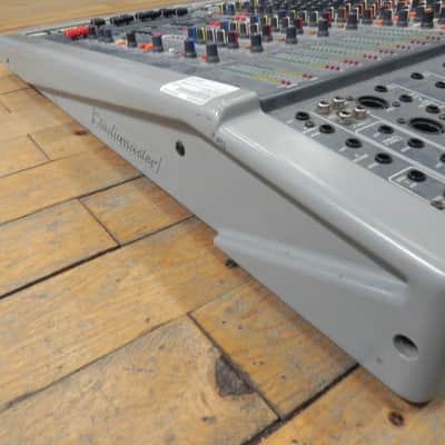 Soundcraft Studiomaster P7 16 Channel Mixer image 10