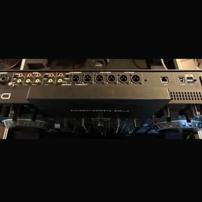Denon Prime 4 Standalone DJ System 2019 - Black With OdyUSA Travel Case image 4