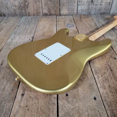 Fender '54 Stratocaster Custom Shop 1998 Gold Hardware, Orig Case & Paperwork- Aztec Gold image 17