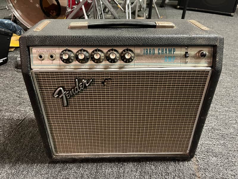 Fender Vibro Champ "Drip Edge" 6-Watt 1x8" Guitar Combo 1968 - 1969 - Silverface image 1