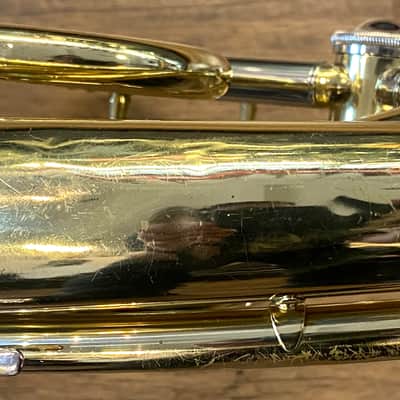 Olds FH560 Gold-Lacquered Finish Student Model Single French Horn with Original Case and Mouthpiece image 6