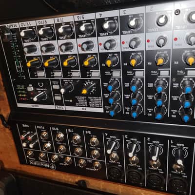 Mackie Mix12FX 12-Channel Compact Mixer with Effects 2015 - Present - Black image 1